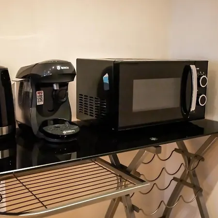 Guestready - Centre Apartment, Sleep 4 Лідс