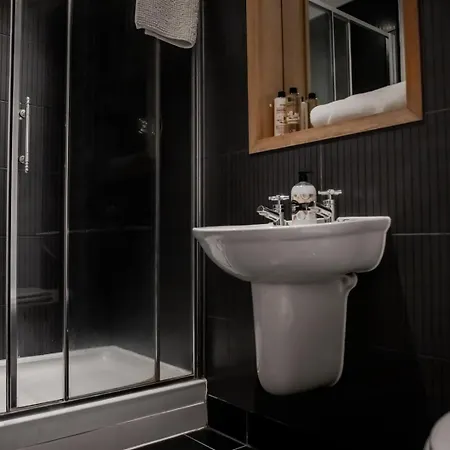 Guestready - Centre Apartment, Sleep 4 * Leeds (West Yorkshire)