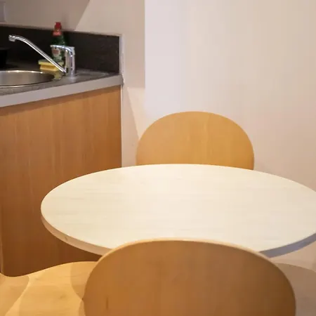 Guestready - Centre Apartment, Sleep 4 * Leeds (West Yorkshire)