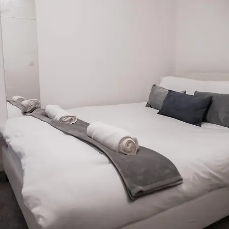 Lejlighed Guestready - Centre Apartment, Sleep 4 *